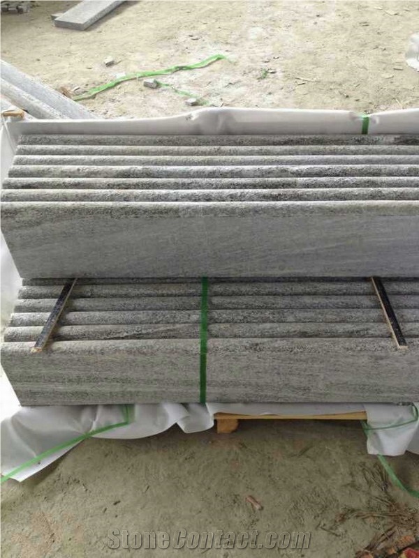 China Juparana Grey Granite, Landscaping Wood Vein Grey Granite Flamed Steps