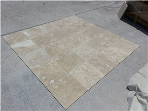 Durango Paredon Travertine 18x18x3/8" tiles & slabs, beige travertine floor tiles, wall tiles 