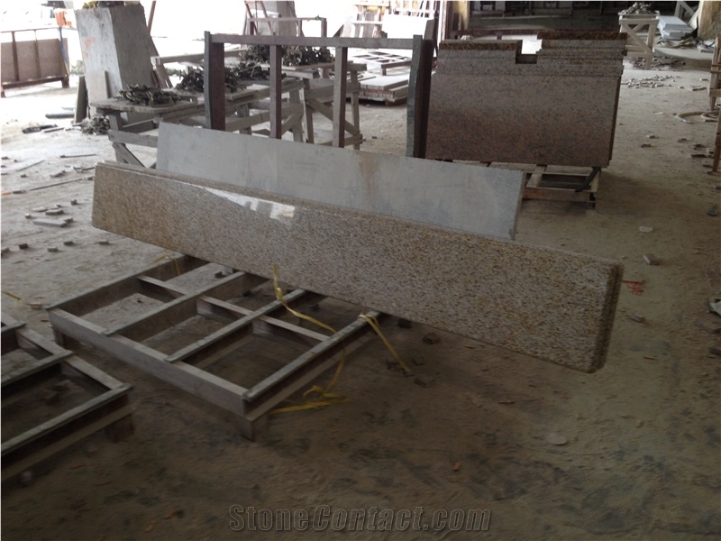 G682 Yellow Rusty Granite Kitchen Countertops