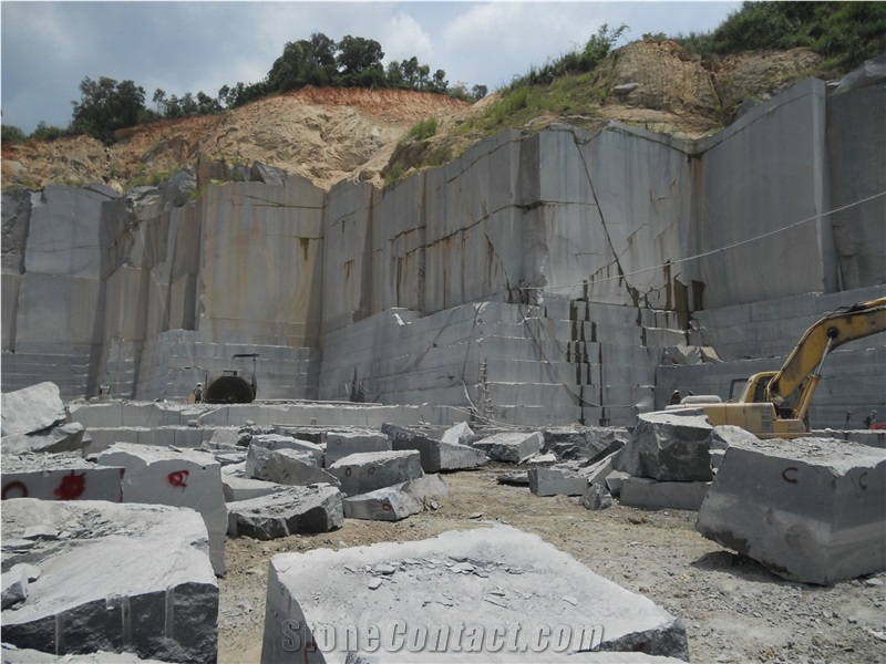 Block in Stocks-G654 Granite Blocks /China Impala Black Granite Blocks