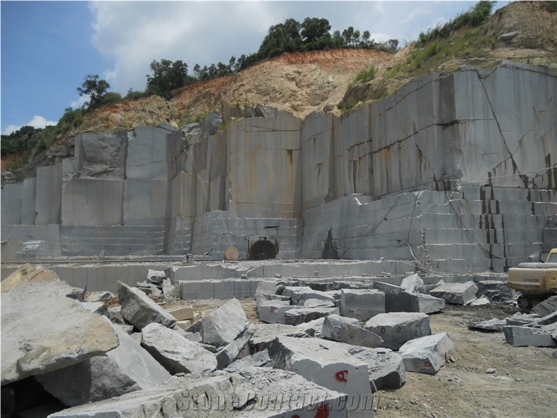 Block in Stocks-G654 Granite Blocks /China Impala Black Granite Blocks