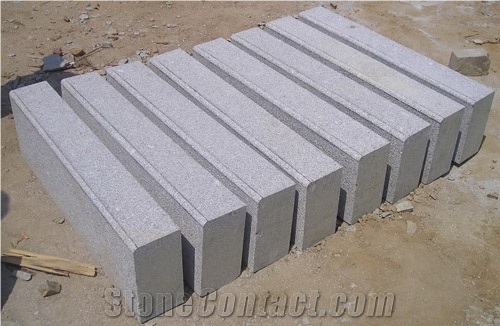 G341 Granite Kerbstone