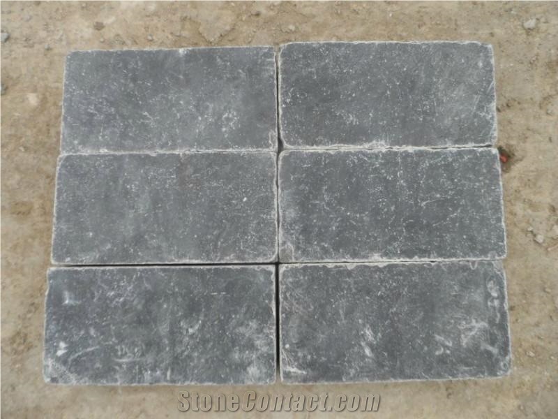 Cheap Price Red Granite Paving Stone, Walkway Pavers, Driveway Paving Stone, Cobble Stone on Net, Cube Stone