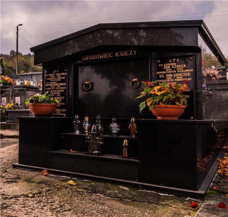 Absolute Black Granite Family Columbarium, Jet Black Granite Mausoleum India