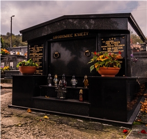 Absolute Black Granite Family Columbarium, Jet Black Granite Mausoleum India