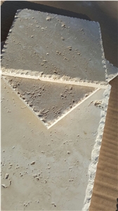 Light Brushed and Chiseled Edge Travertine, Denizli Travertine Floor Tiles, Beige Travertine Pattern Tiles
