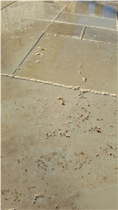 Light Brushed and Chiseled Edge Travertine, Denizli Travertine Floor Tiles, Beige Travertine Pattern Tiles