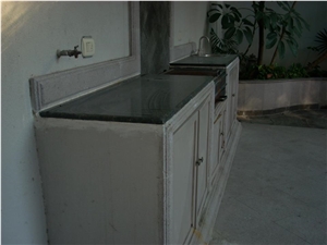 Cantera Sal Y Pimienta Kitchen Hood and Cabinet Frame