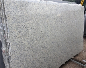 Amarelo Icarai Granite Slabs