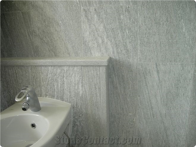 Rhein Quarzit Bathroom
