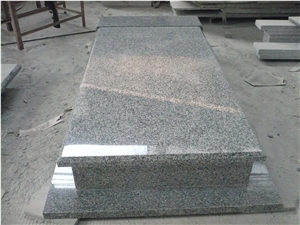 G435 Light Grey Granite Tombstones, China Cheap Granite Monument Design, Single Monuments for Poland Market, Western Style Monuments