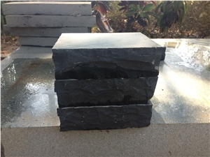 Zhangpu Black Basalt Kerbstone, Curbstone in Natural Split Finish, Road Kerbs Stone