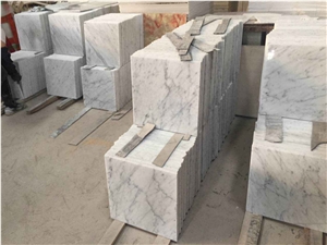 Chinese Factory Direct Big Quantity Polished Carrara White Marble Cut to Sizes Floor Tiles 1cm, Wall Covering Tiles Popular for Building Projects