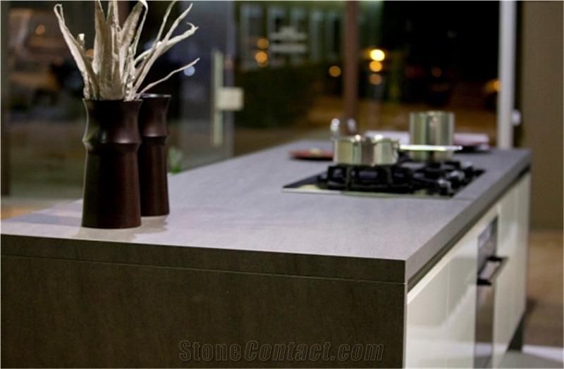 Engineered Stone with Finishing Pofile Mainly and Widely Used in Kitchen, Bathroom, Bar, School, Hospital and Other Public Place Projects