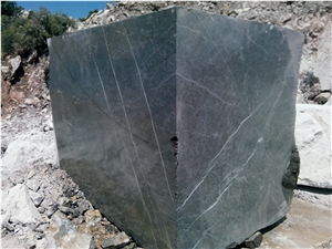 Iris Black Marble Blocks