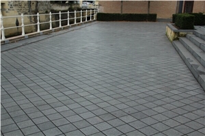 G684 Flamed Black Basalt Floor Tiles Basalt Paving Stone