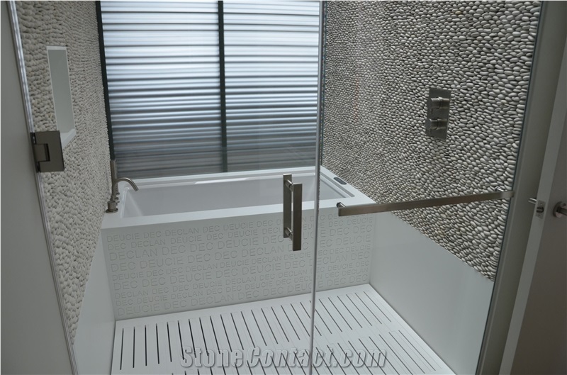 White Marble Bathroom Modeling, Pebble Stone Wall