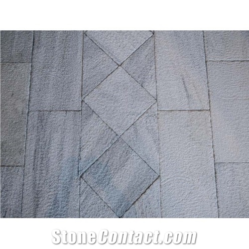 Semi White Marble Buashhammered Floor Tiles