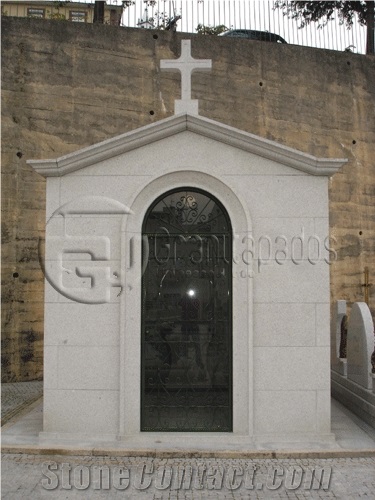 Branco Perola Granite Memorial Tombs