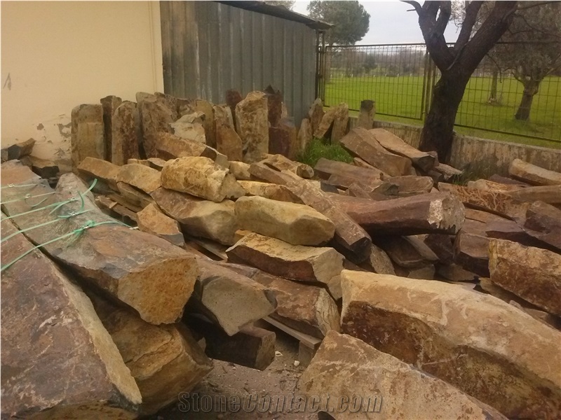 Garden Rock Columns, Boulders