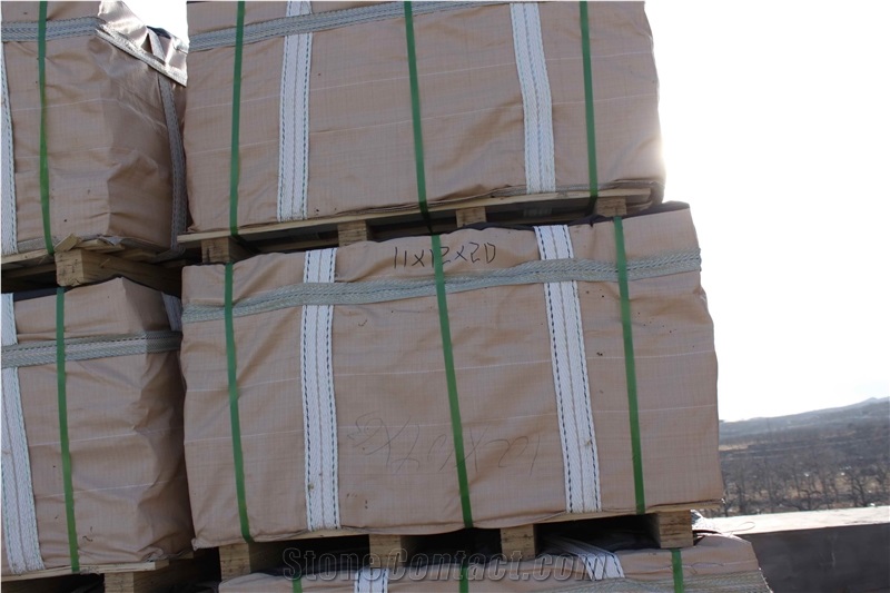 G341 Cobble Stones in Bags Packing