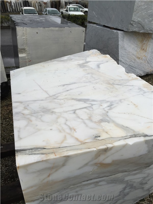 Calacatta Oro Gold Slabs Lastre
