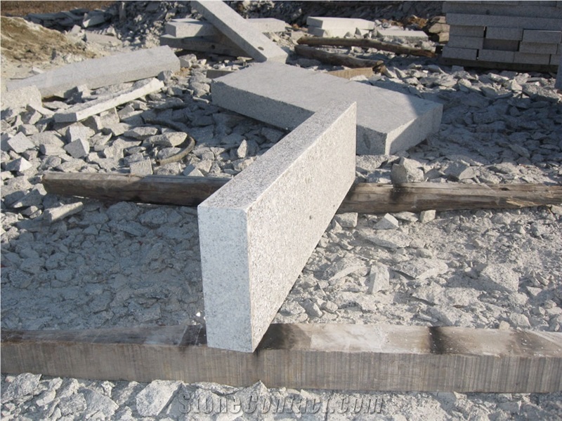 B6 Kerbstone Sawn/Flamed Quality, Grey Granite Kerbs