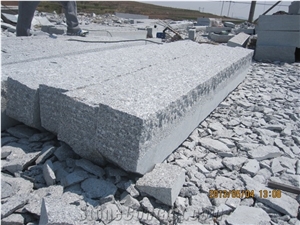 G341 Finland Granite Kerbs R-Stone Sawn Quality