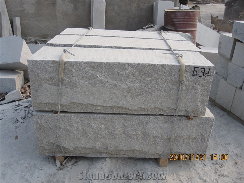 G341 Granite Mushroom Wall Stone
