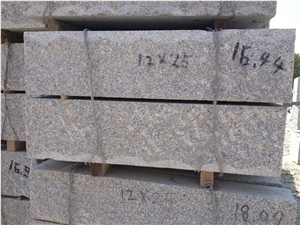 Kerbstone Grey Flamed/Bush Hammered