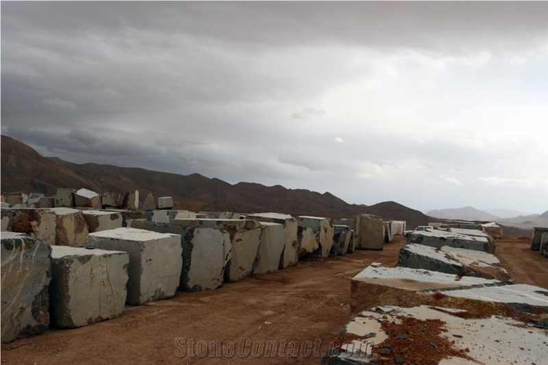 Golden Black Marble- Quarry2 Block