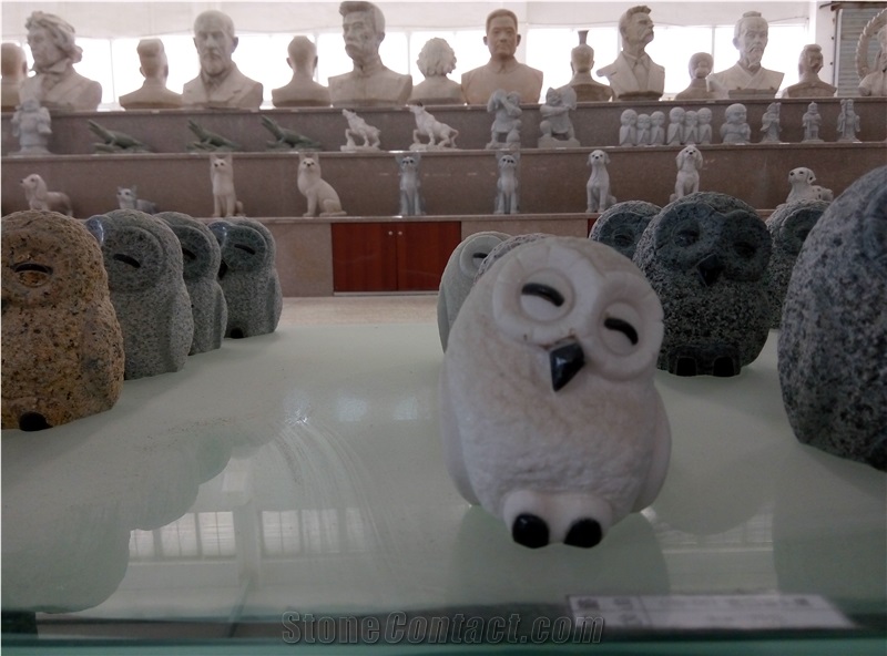 Nature Stone Carving Owl Animal Statue Sculpture