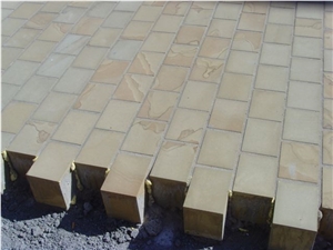 Albion Place Woodkirk Buff Diamond Sawn