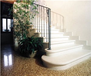 Crema Ericino Marble Bush Hammered Stairs