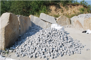 Kostrza Granite Sawn Cut Cobbles, Cube Stone