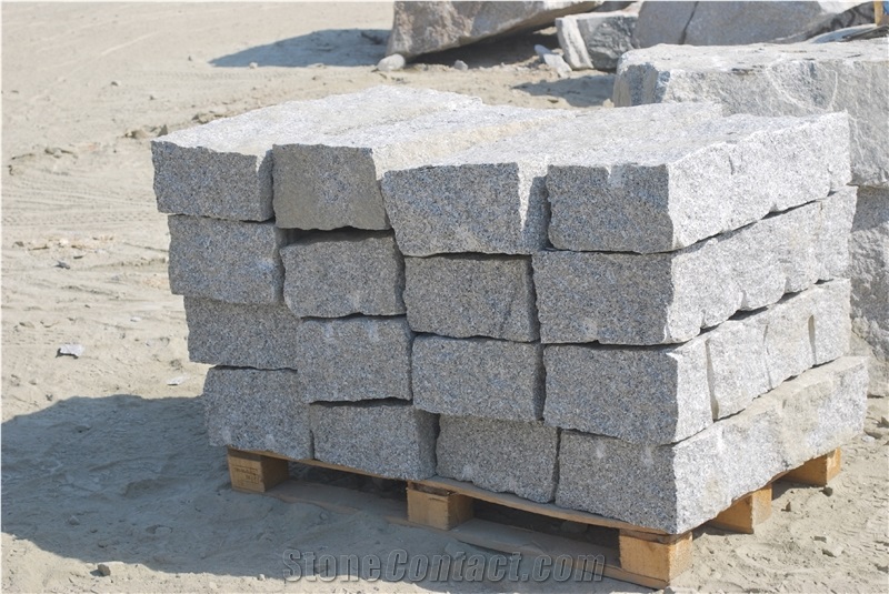 Strzegom Zimnik Granite Cobble Stone