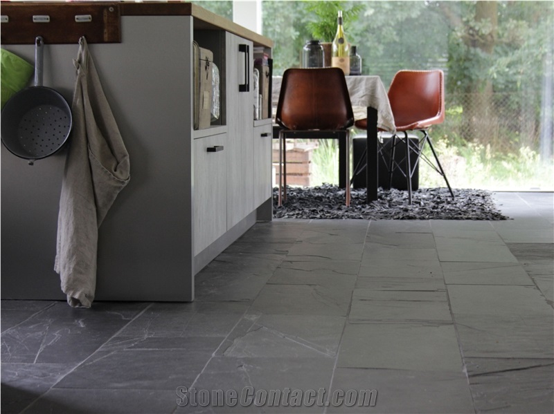Black Rustic Porto Slate Natural Split Tiles