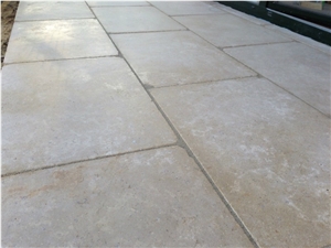 Sandy Creek Limestone Tumbled, Honed Tiles