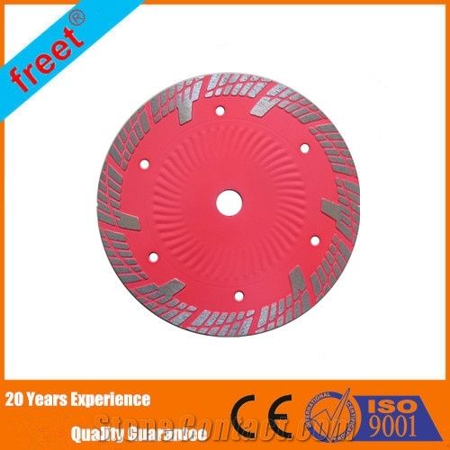 Segmented Turbo Sintered Blade