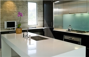 Pure White Absolute White Quartz Stone Slabs and Tiles for Worktops and Floorings/White Quartz/Polished Quartz Surfaces/China Quartz/Quartz Tiles