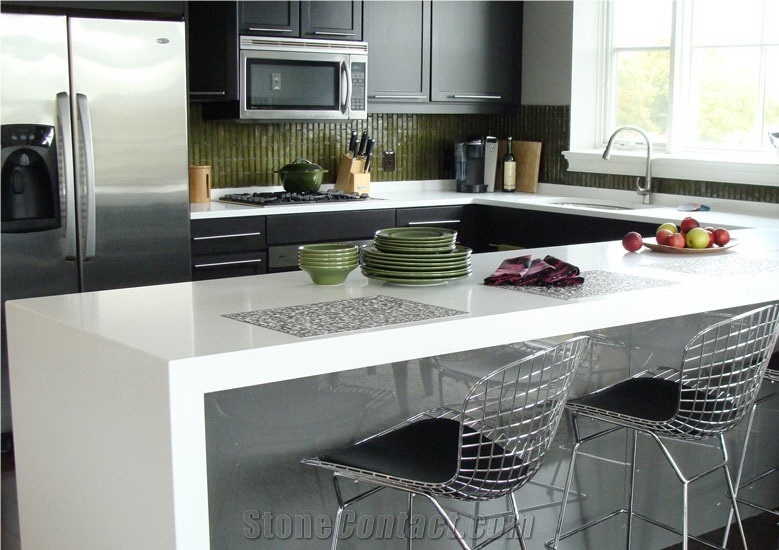 Pure White Absolute White Quartz Stone Slabs and Tiles for Worktops and Floorings/White Quartz/Polished Quartz Surfaces/China Quartz/Quartz Tiles
