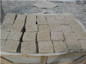 G682 Granite Cobble Stone,Yellow Granite Cubestone,Rusty Granite Cobblestone