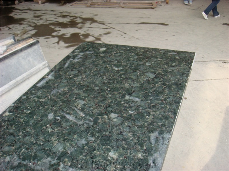 Verde Butterfly Granite Bar Top