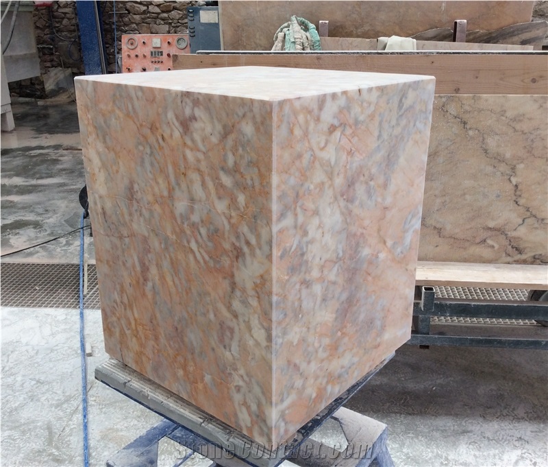 Kuros Perle De Nacre Marble Slabs