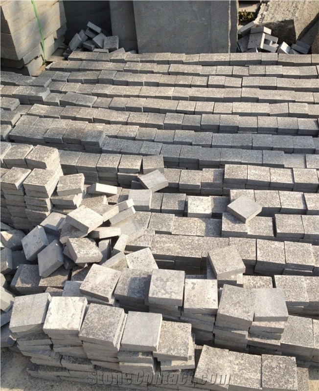 Black Granite Cobbles G684 Cobbles, G684 Cubes, Black Cobbles on Mesh