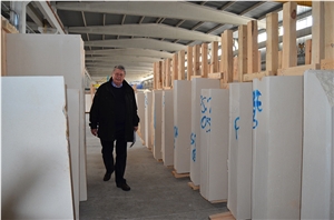 Limra Limestone Slabs