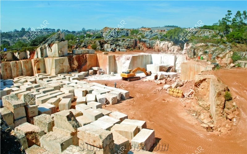 Moca Creme Limestone Blocks- Moca Creme Contra Limestone