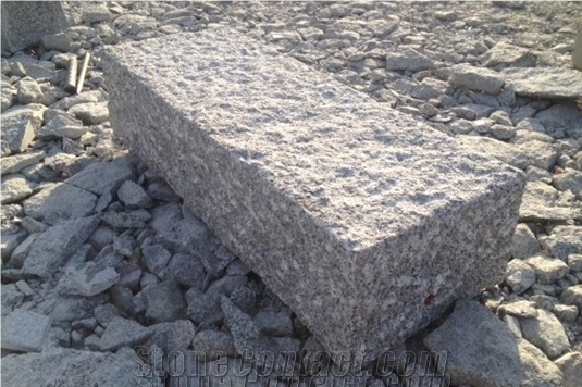 G341 Granite Pineappled Steps