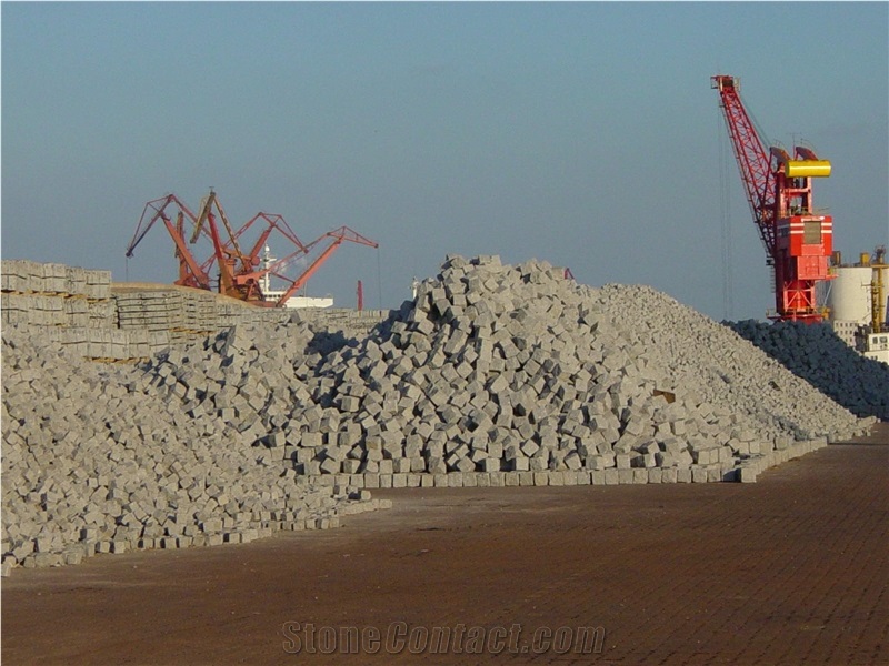 High Quality New G603 Granite Tumbled Cube Stone