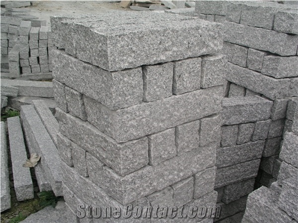 New G603 Granite Palisade, Garden Boulders and Stone Bridges